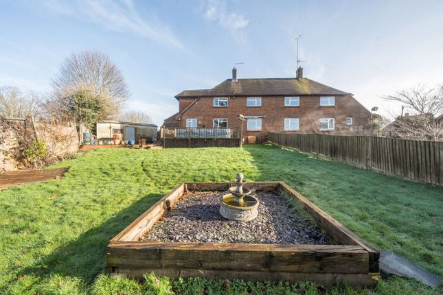 8 Gromenfield, Tunbridge Wells photo 2