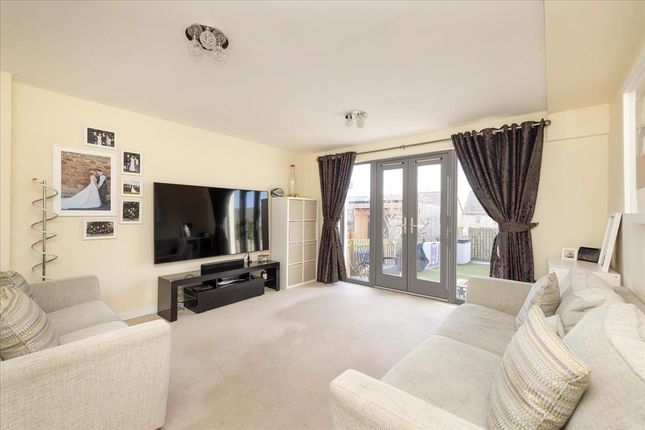 16 Easter Langside Gardens, Dalkeith photo 3