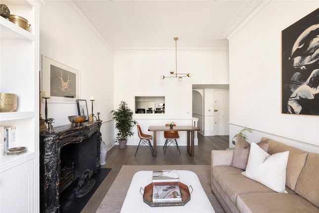 Flat C, 40, Queen's Gardens, London photo 2