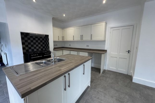 231, Shaw Lane, Markfield photo 2