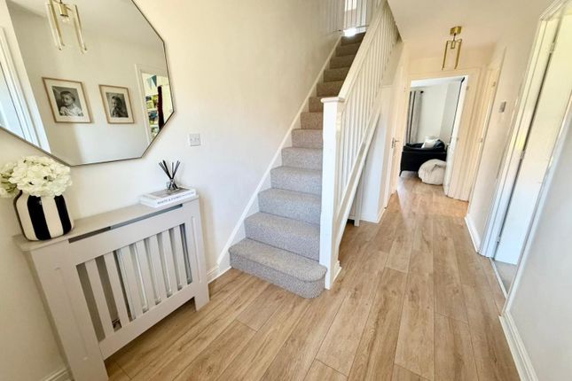 18, Snapdragon Way, Middlesbrough photo 4