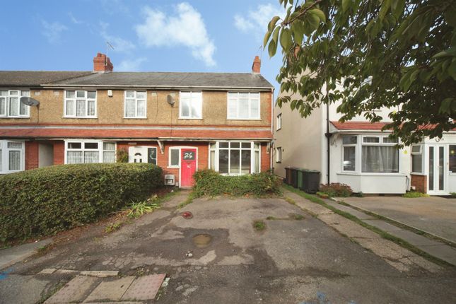 3-bed terraced on Poynters Road, Luton, £270,000