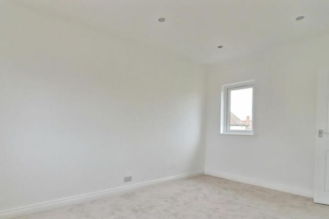 13, Arklow Close, Nottingham photo 3