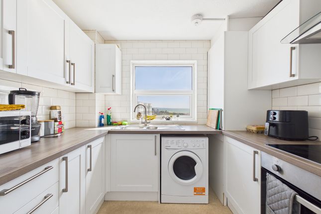 Room 1, 20 Kings Court, Brighton Road, Lancing photo 2