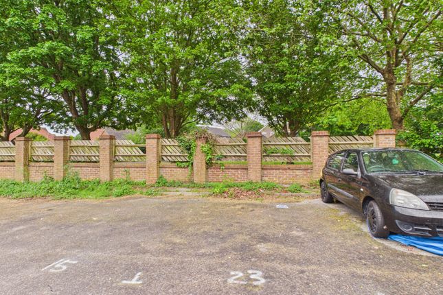 23 Course Park Crescent, Fareham photo 4