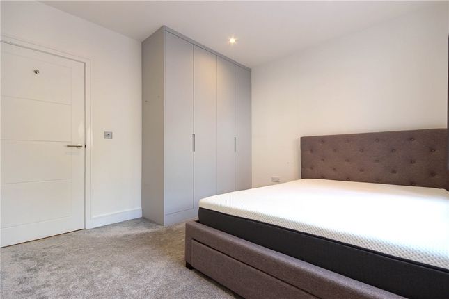 Flat to rent in London Road, St. Albans, Hertfordshire