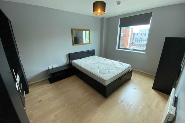 104 City Point 2, Chapel Street, Manchester photo 4