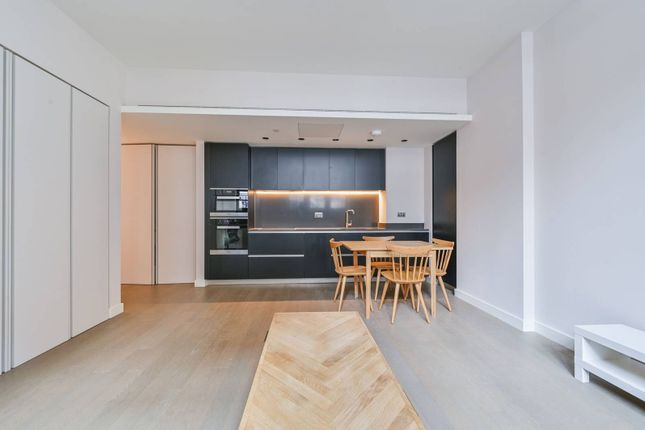 Thumbnail Flat to rent in Chapter House, Covent Garden, London