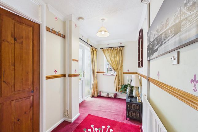 14, Orchard Close, Mitcheldean photo 3