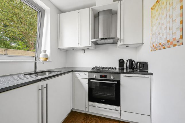 Flat 3, 142, Haverstock Hill, Belsize Park photo 4