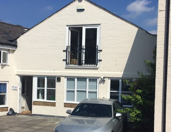 Office to let in 3 The Mews, Hollybush Lane, Sevenoaks