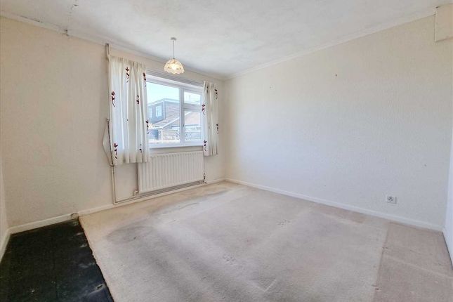 8, Russell Road, Leasingham photo 4
