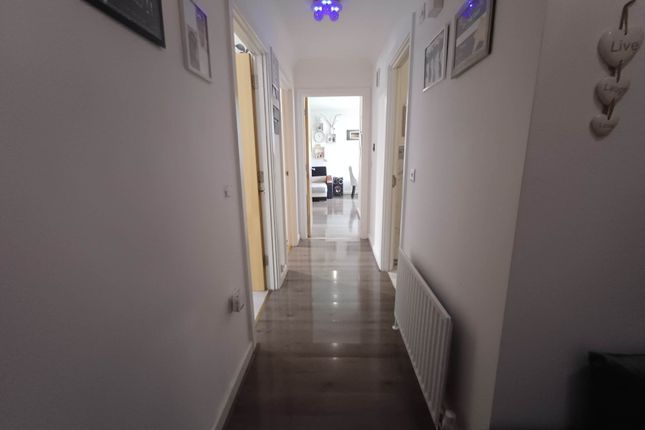 21 Wharf House, West Street, Erith photo 3