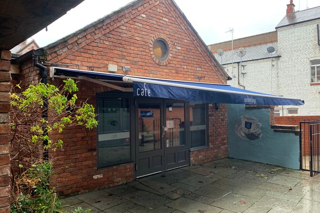 Leisure/hospitality to let in 1 Castle Court, Bailey Street, Oswestry