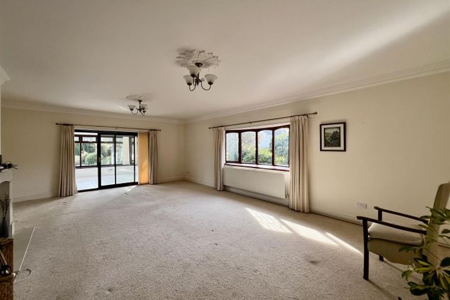 6, Ffrwd Y Felin, Ammanford photo 2