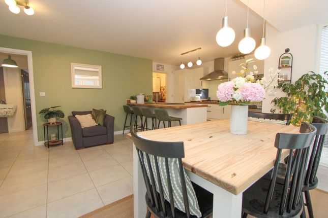 1, Bluebell Close, Yate photo 4