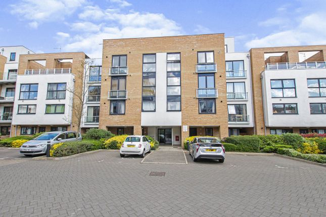 Thumbnail Flat for sale in Pym Court, Cromwell Road, Cambridge, Cambridgeshire