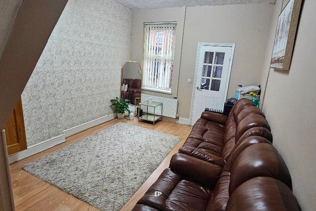 32 Grove Road, Leicester photo 3