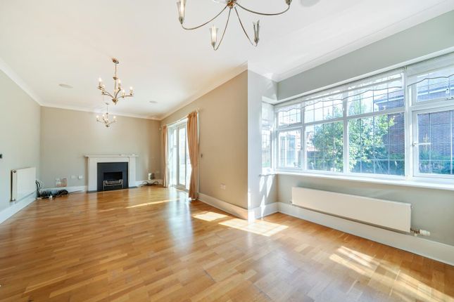 17, Fauna Close, Stanmore photo 2