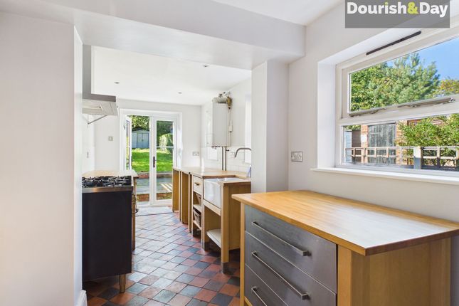 57 Rowley Grove, Stafford photo 2