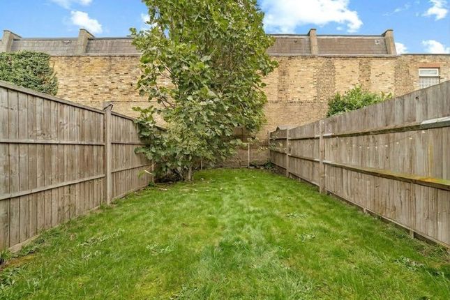 71 Sydney Road, London photo 4