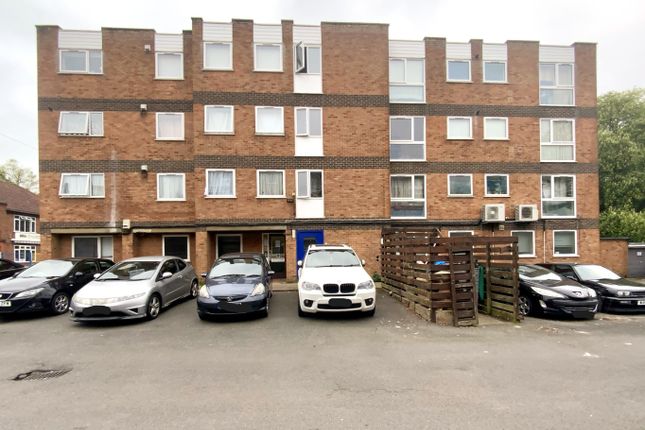 Thumbnail Flat for sale in Brook Street, Luton, Bedfordshire