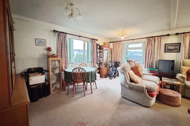 46, Palm Grove Court, Doncaster photo 3
