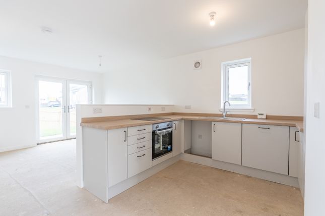 45 St Leonards Walk, Carnbroe, Coatbridge photo 3