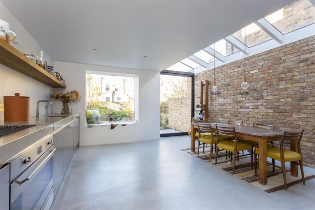 Thumbnail Terraced house for sale in Chesholm Road, London