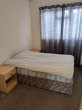 Flat to rent in Mayfield Road, Leicester