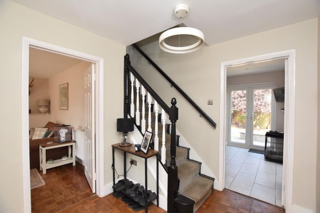 17, Honeywood Close, Hythe photo 5