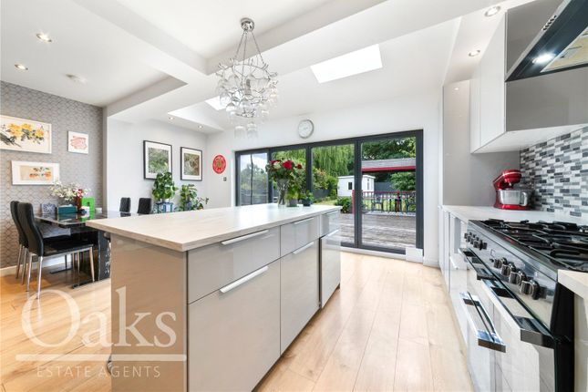 18, Shirley Avenue, Surrey photo 4