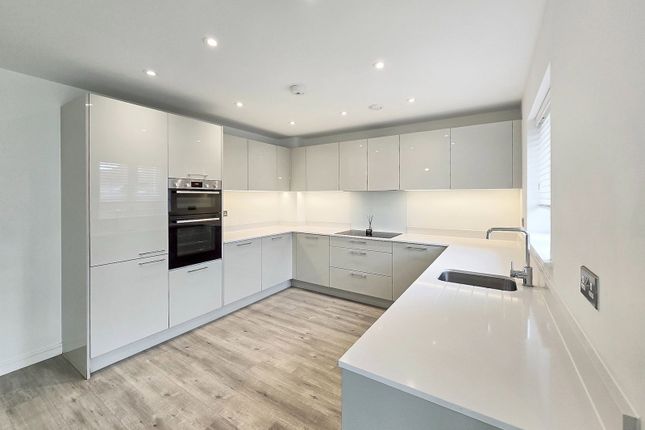 20, Maccowan Avenue, Snodland photo 4