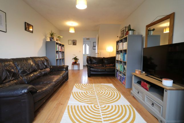 3-bed house on 17 Heol Pilipala, Barry, £285,000