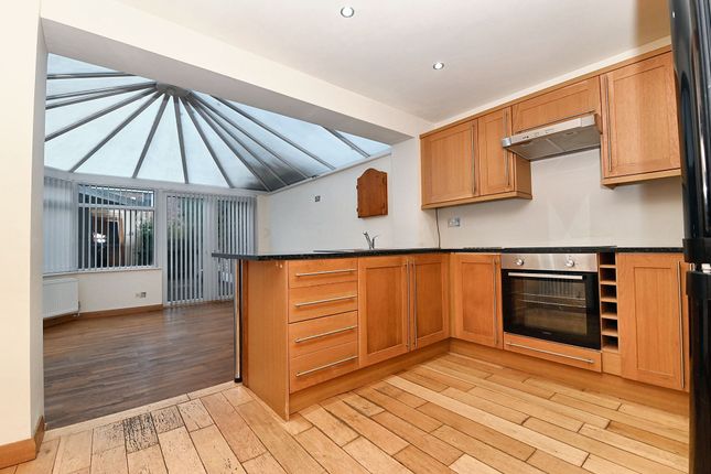 14 Dell Avenue, Manchester photo 2