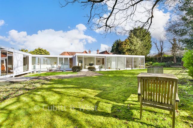 Forest Lodge House, Epsom Road, Ashtead photo 4