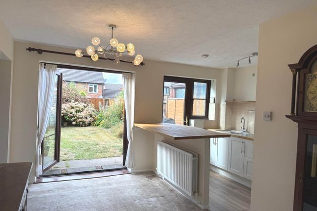 42, Miersfield, High Wycombe photo 4