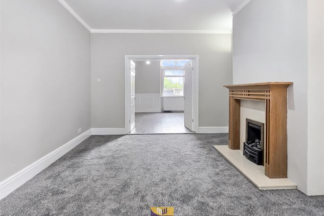 11, Edward Avenue, Manchester photo 2