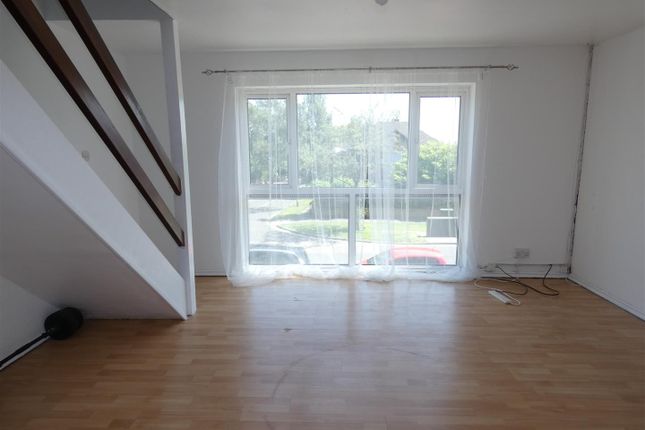 8, Carlton Terrace, Carlton Way photo 3