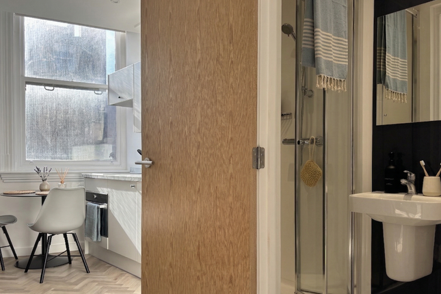 Flat 18, 47, Corn Street, Bristol photo 5