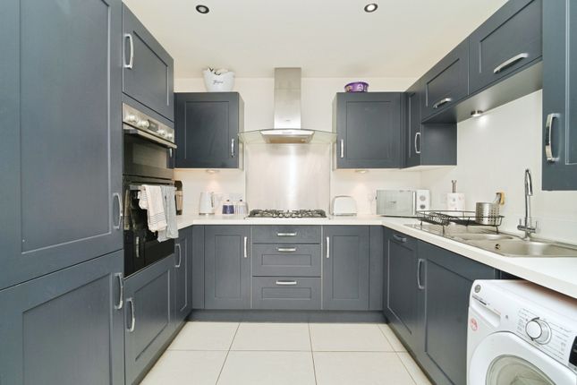 20, Danesdale Drive, Manchester photo 3