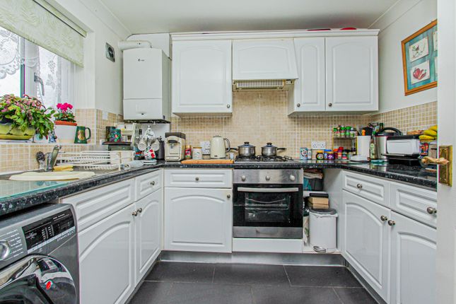 31a, Cromer Road, Wellingborough photo 2