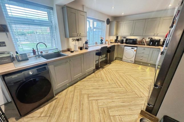 65, Europa Road, Lowestoft photo 2