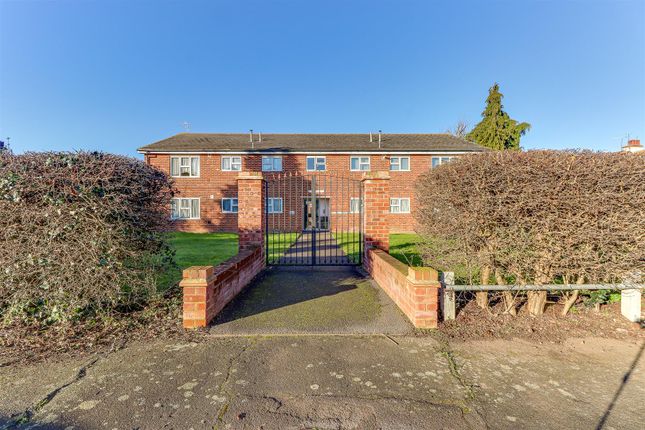 1 bed flat for sale in Milbourn Court, Middle Mead, Rochford SS4