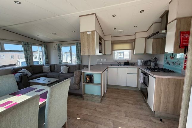 2 Bayside, Haven, Watchet photo 3
