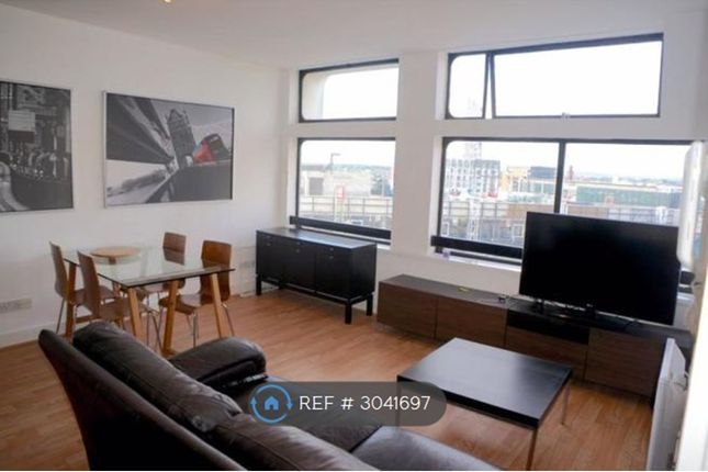 Flat, City Heights Victoria Bridge Street, Manchester photo 2