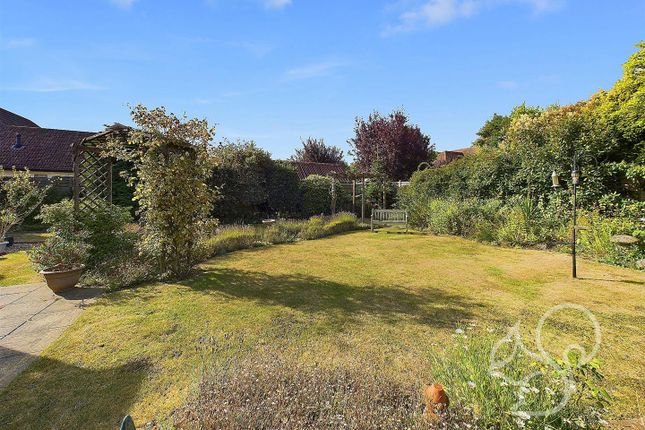 30, Seaview Avenue, West Mersea photo 3