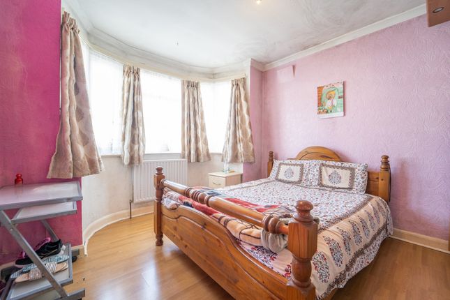 124, Allenby Road, Southall photo 3