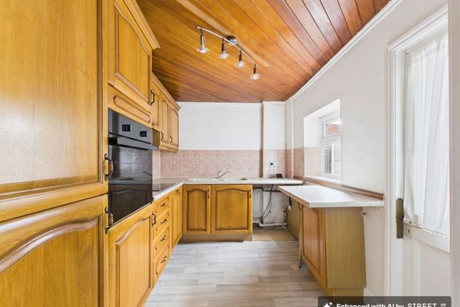 51 Stroud Road, Gloucester photo 3