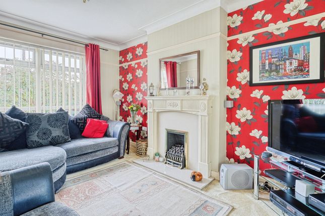 71, Barwick Road, Leeds photo 4